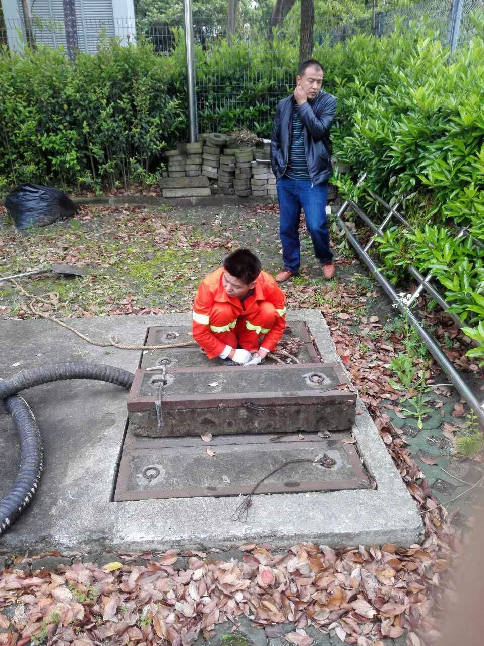 乌伊岭吸污抽粪